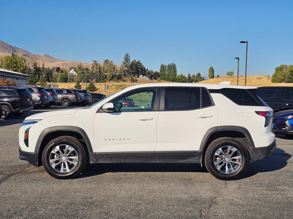 Certified 2026 Chevrolet Equinox LT AWD/4WD image 2