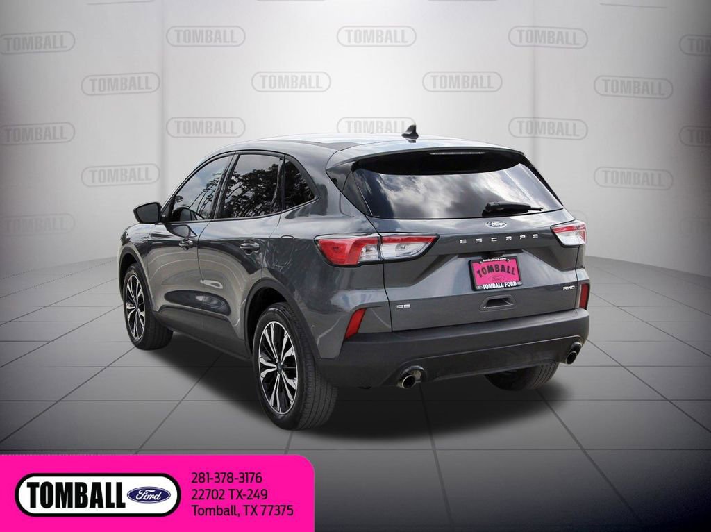 Certified 2022 Ford Escape SE w/ SE Sport Appearance Package image 5