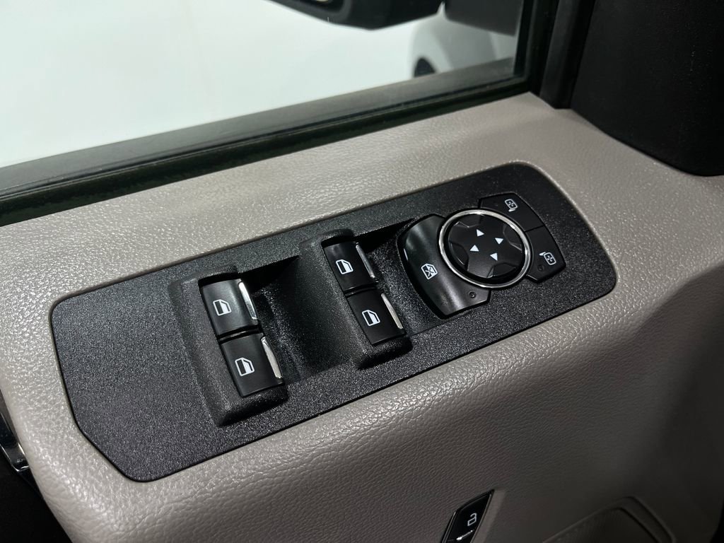 Used 2019 Ford F150 XLT w/ Trailer Tow Package image 14