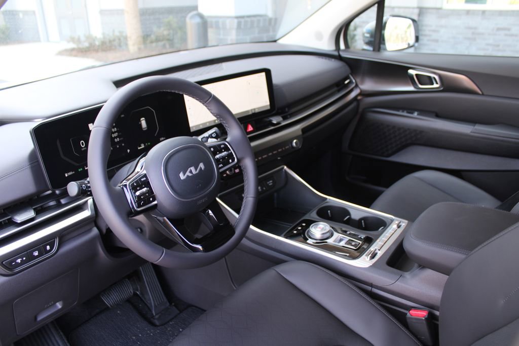 New 2026 Kia Carnival SX w/ SX Dark Edition Package image 29