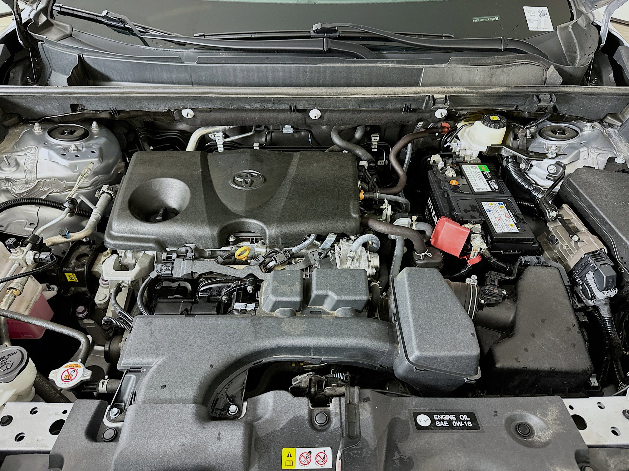 Used 2024 Toyota RAV4 LE image 31