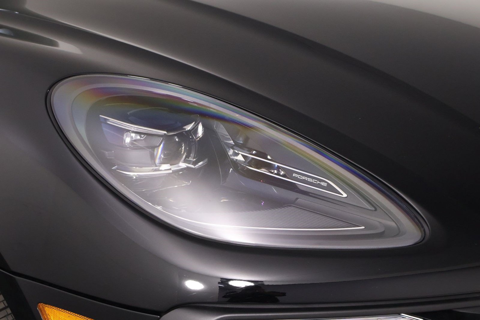 Certified 2026 Porsche Macan S AWD/4WD image 28