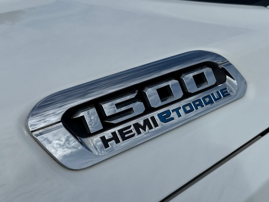 Used 2023 RAM 1500 Big Horn AWD/4WD image 5