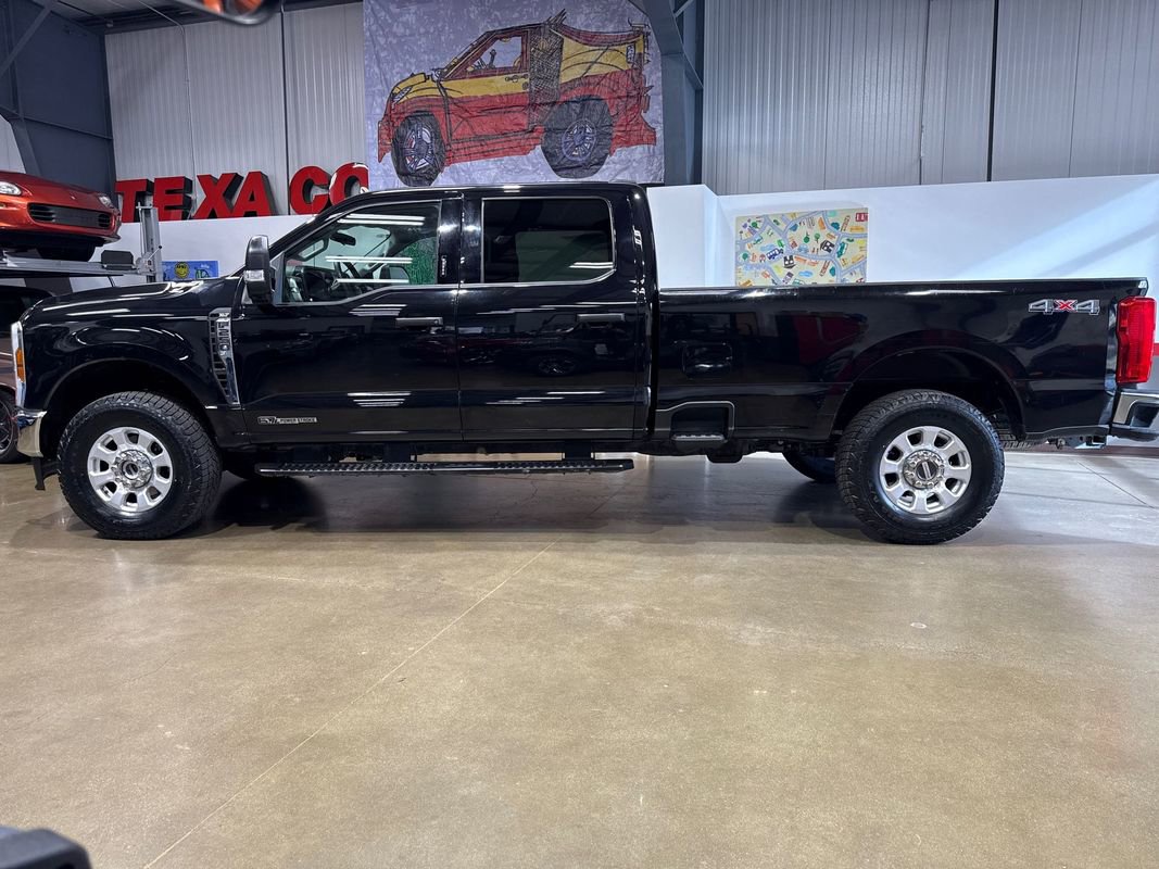 Used 2024 Ford F250 XLT image 4