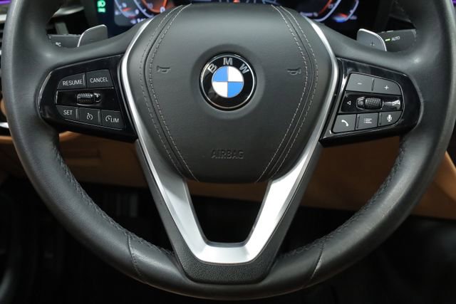 Used 2023 BMW 540i w/ Convenience Package image 13