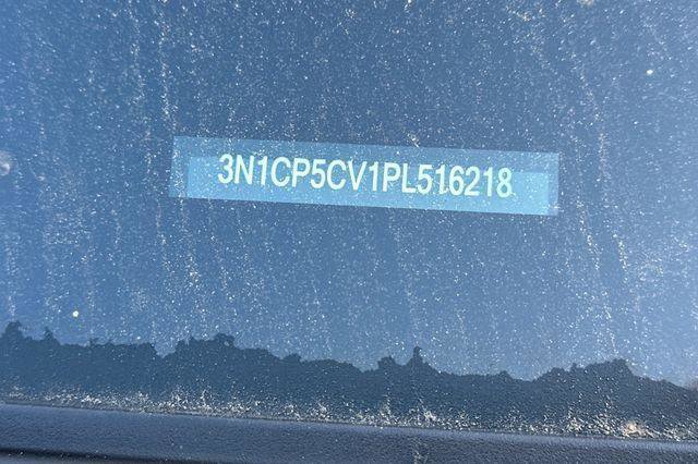 Used 2023 Nissan Kicks SV image 3