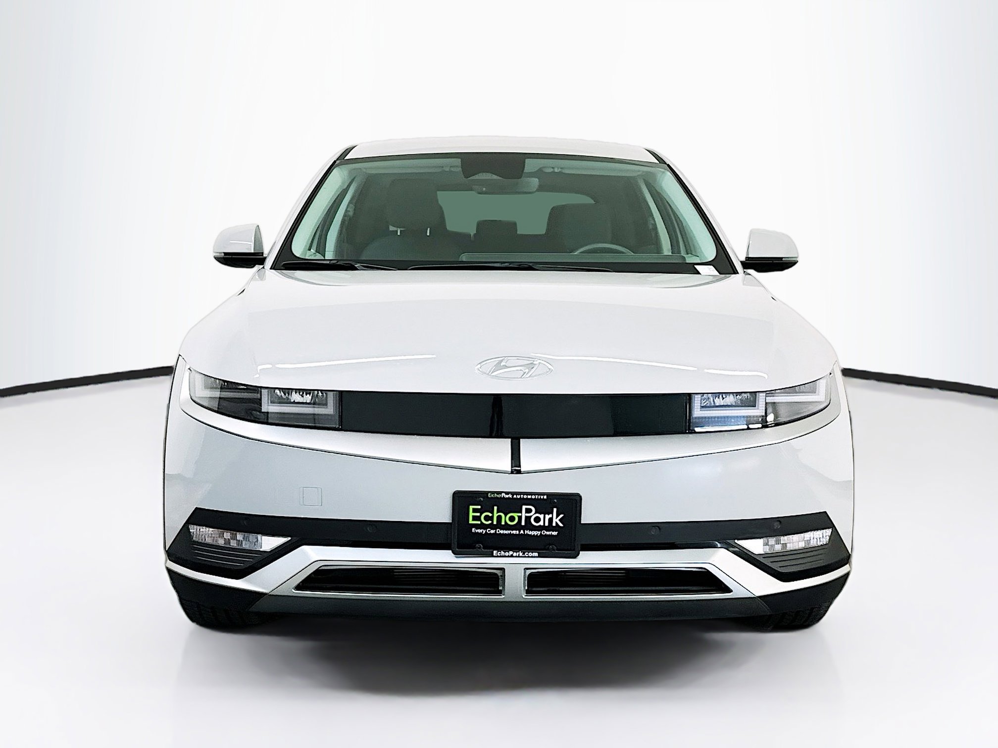 Used 2024 Hyundai Ioniq 5 SEL image 2