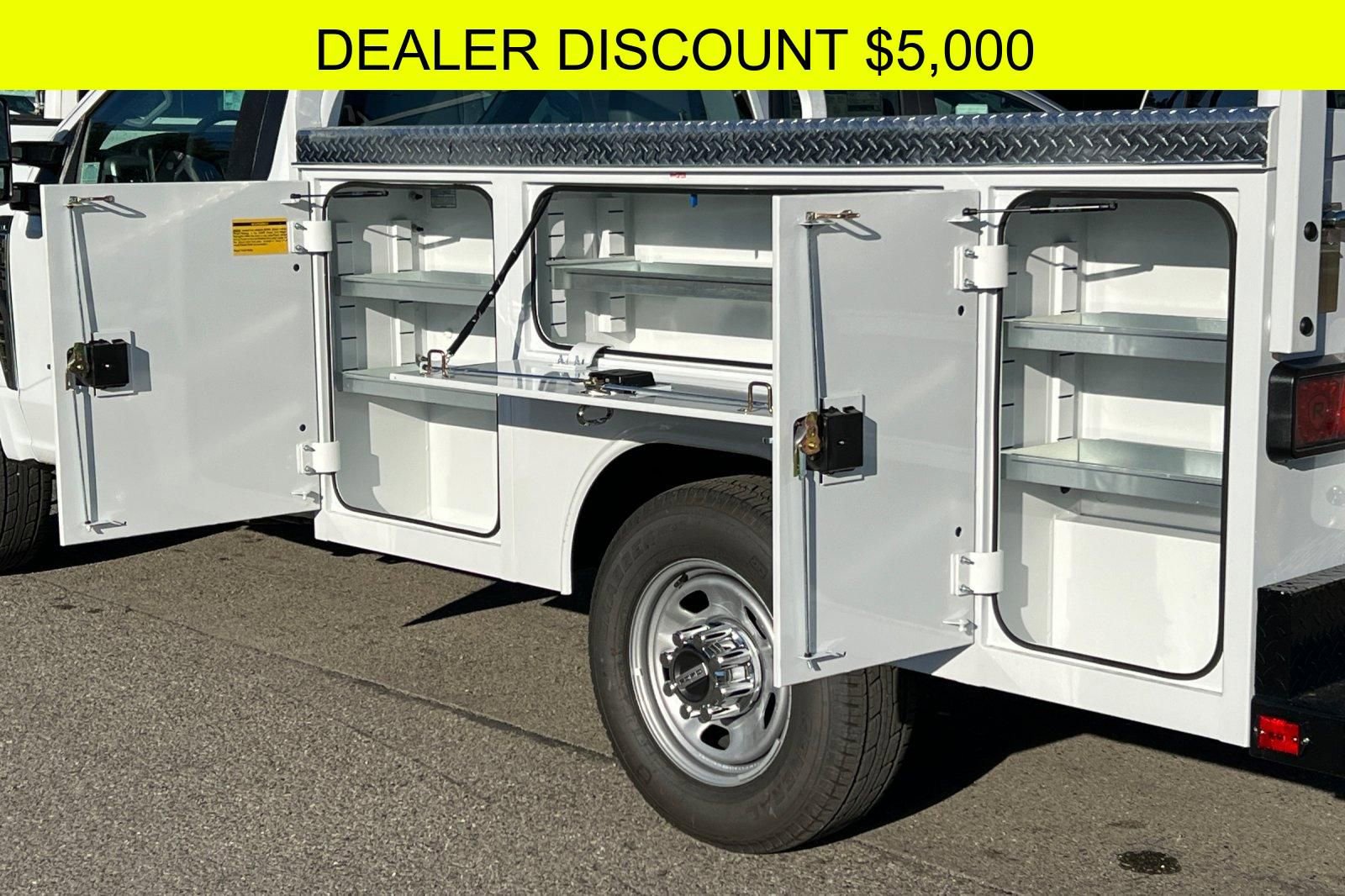 New 2025 Ford F350 XL w/ XL Chrome Package RWD image 23