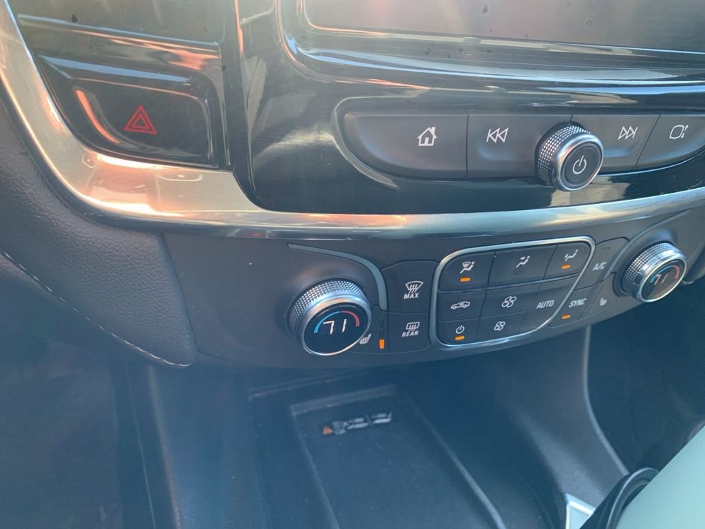 Used 2023 Chevrolet Traverse LT w/ LPO, Floor Liner Package image 13