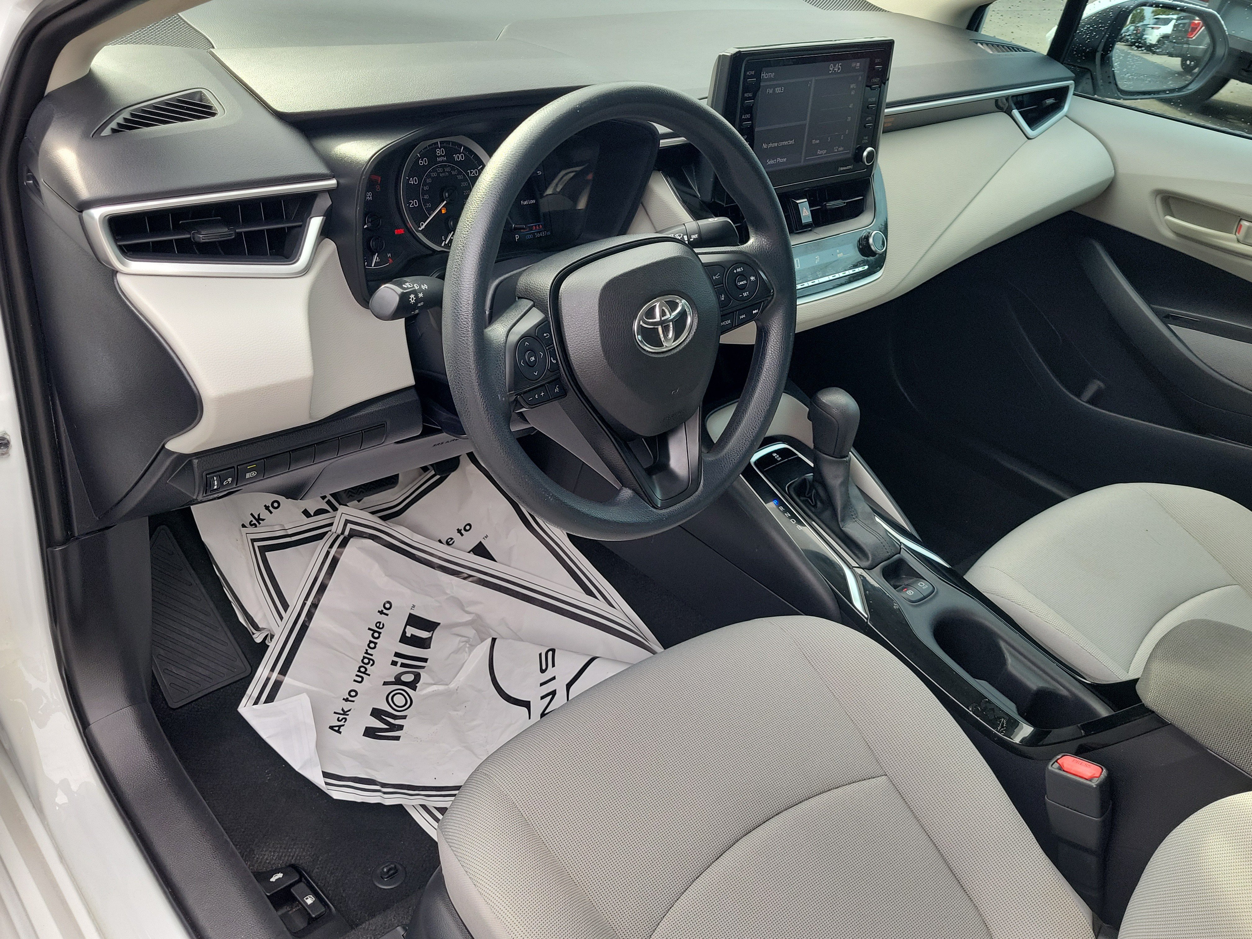 Used 2022 Toyota Corolla LE FWD image 19