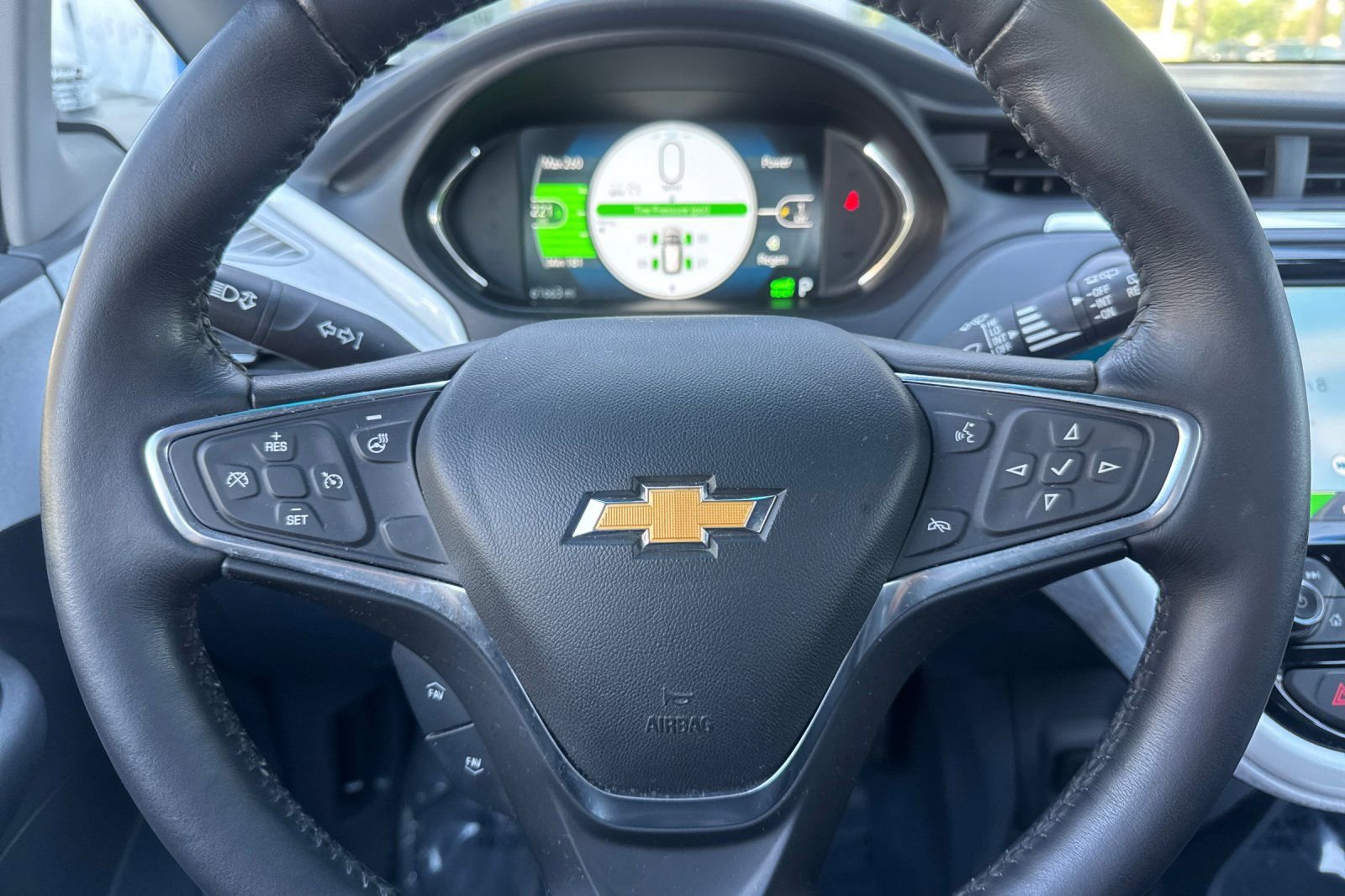 Used 2017 Chevrolet Bolt LT FWD image 36