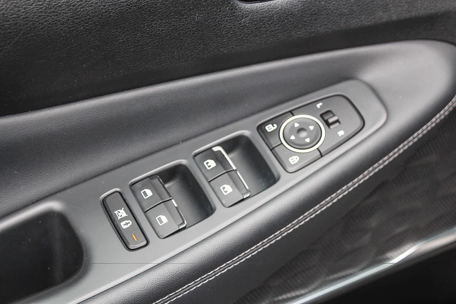 Used 2019 Hyundai Santa Fe FWD image 26