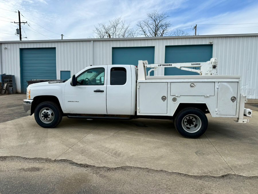 Used 2013 Chevrolet Silverado 3500 W/T image 3