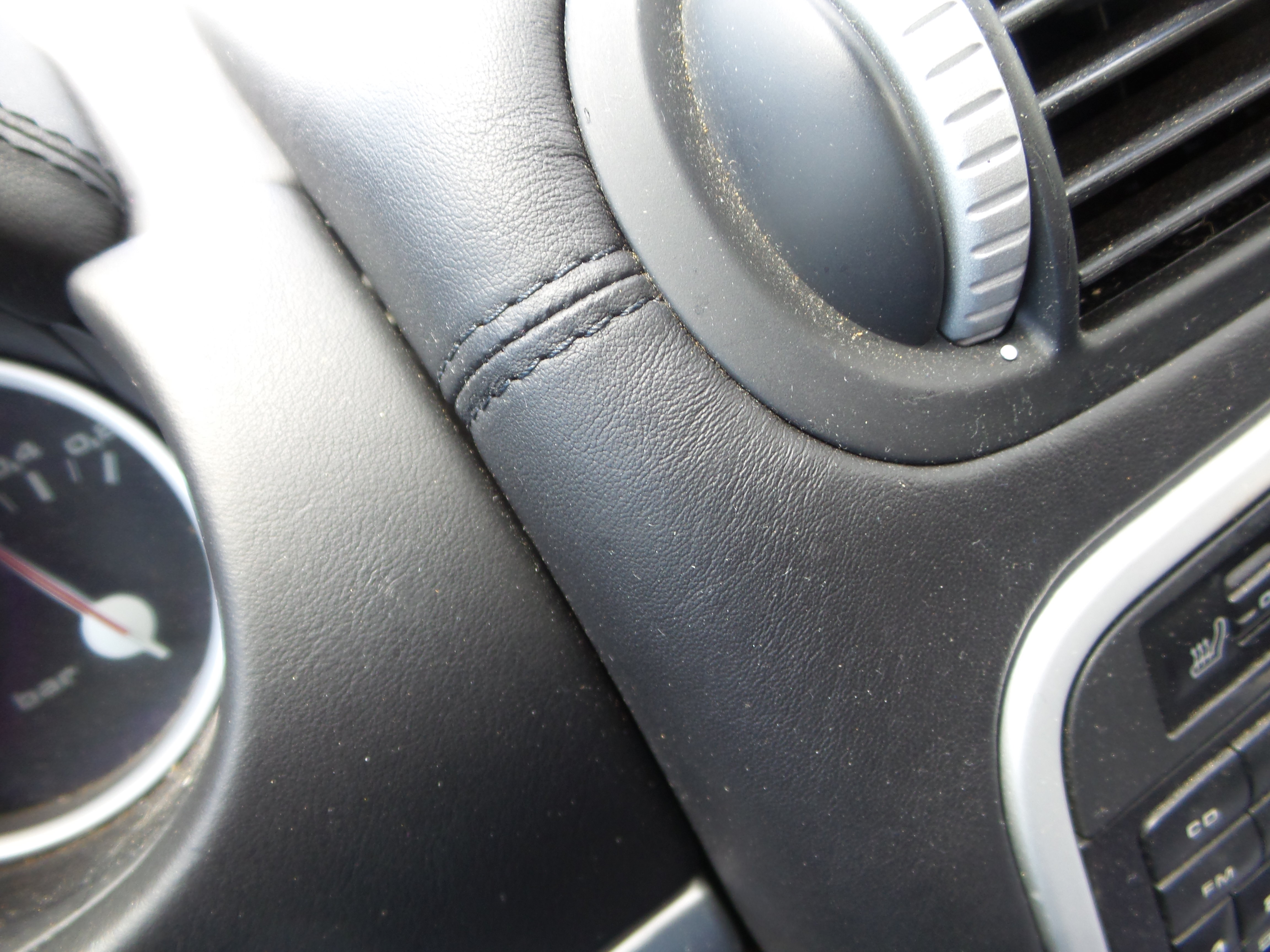 Used 2004 Porsche Cayenne Turbo AWD/4WD image 70