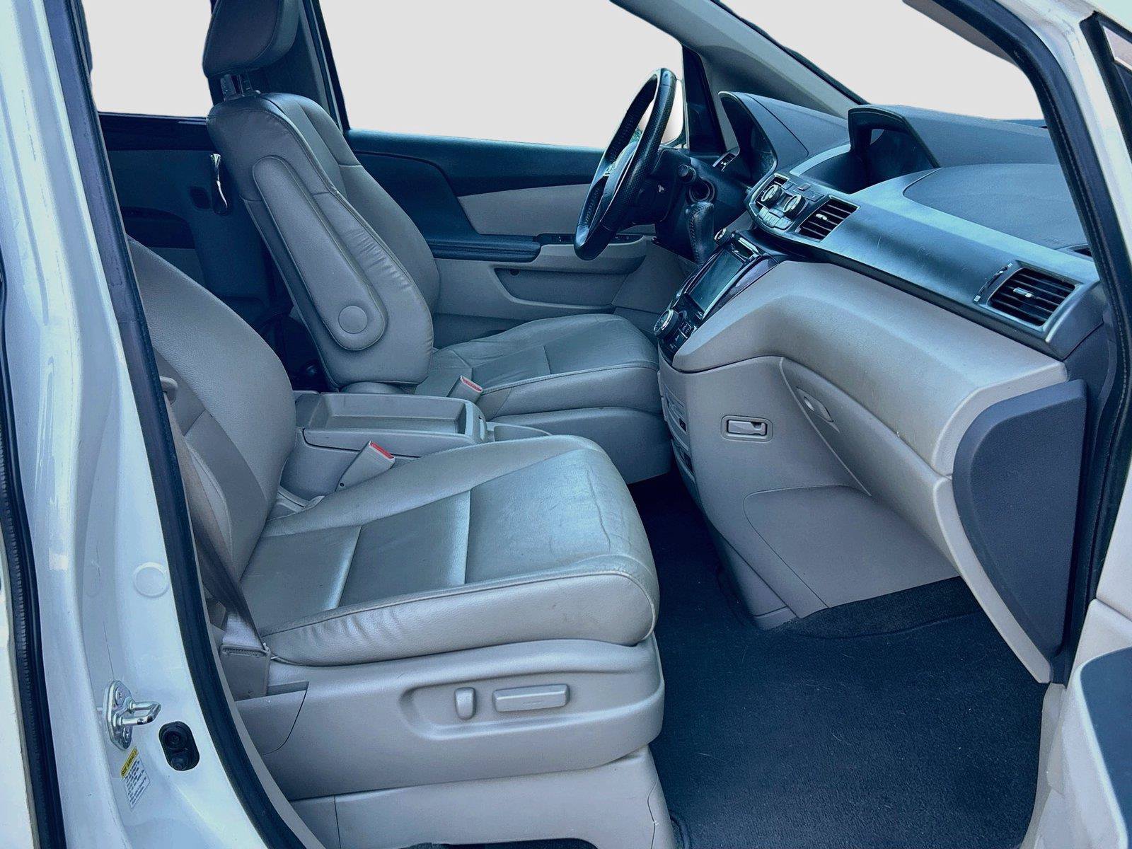 Used 2015 Honda Odyssey Touring image 15