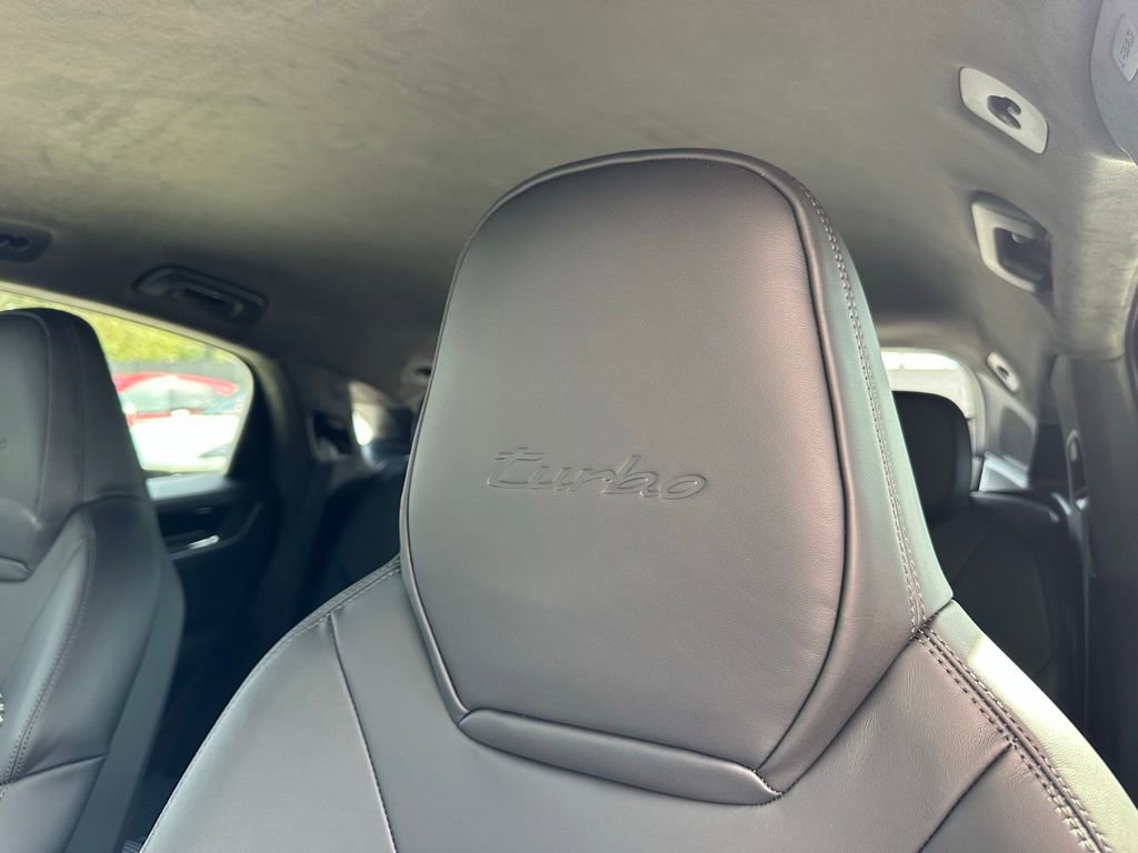 Used 2026 Porsche Cayenne Turbo AWD/4WD image 22