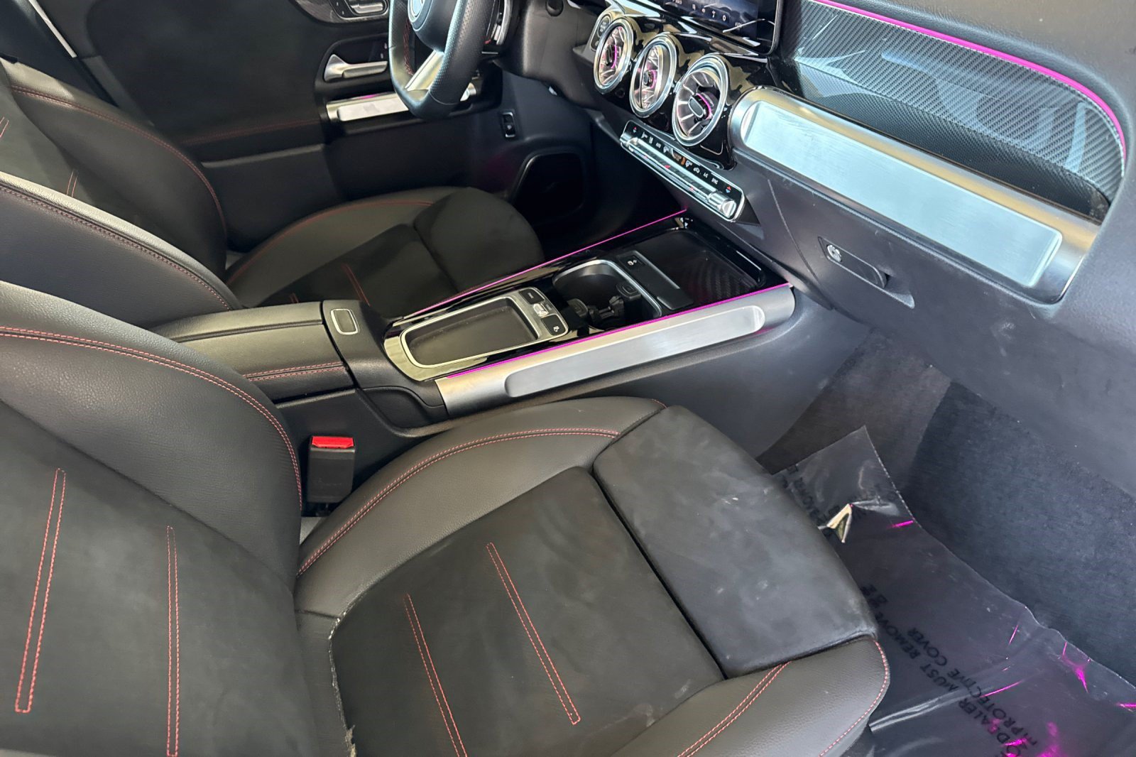 Certified 2024 Mercedes-Benz GLB 250 image 33
