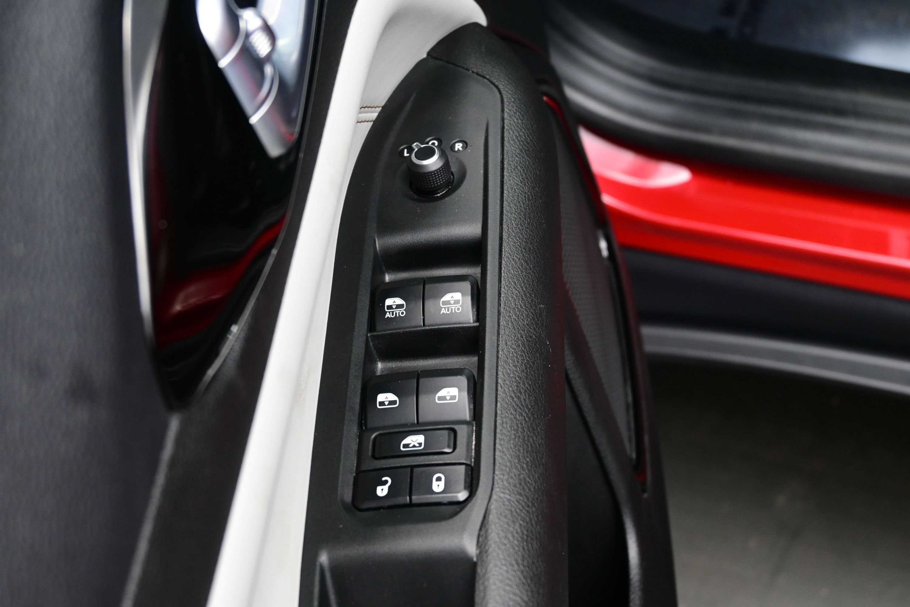 Used 2023 Jeep Compass Limited AWD/4WD image 13