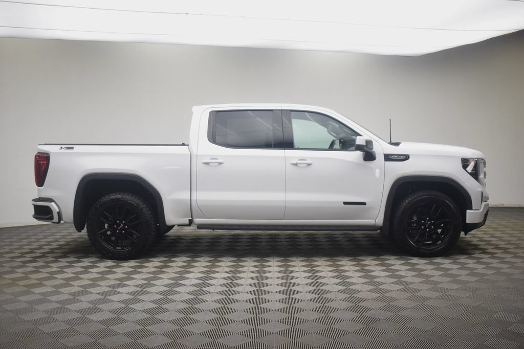 Used 2023 GMC Sierra 1500 Elevation w/ X31 Off-Road Package AWD/4WD image 15
