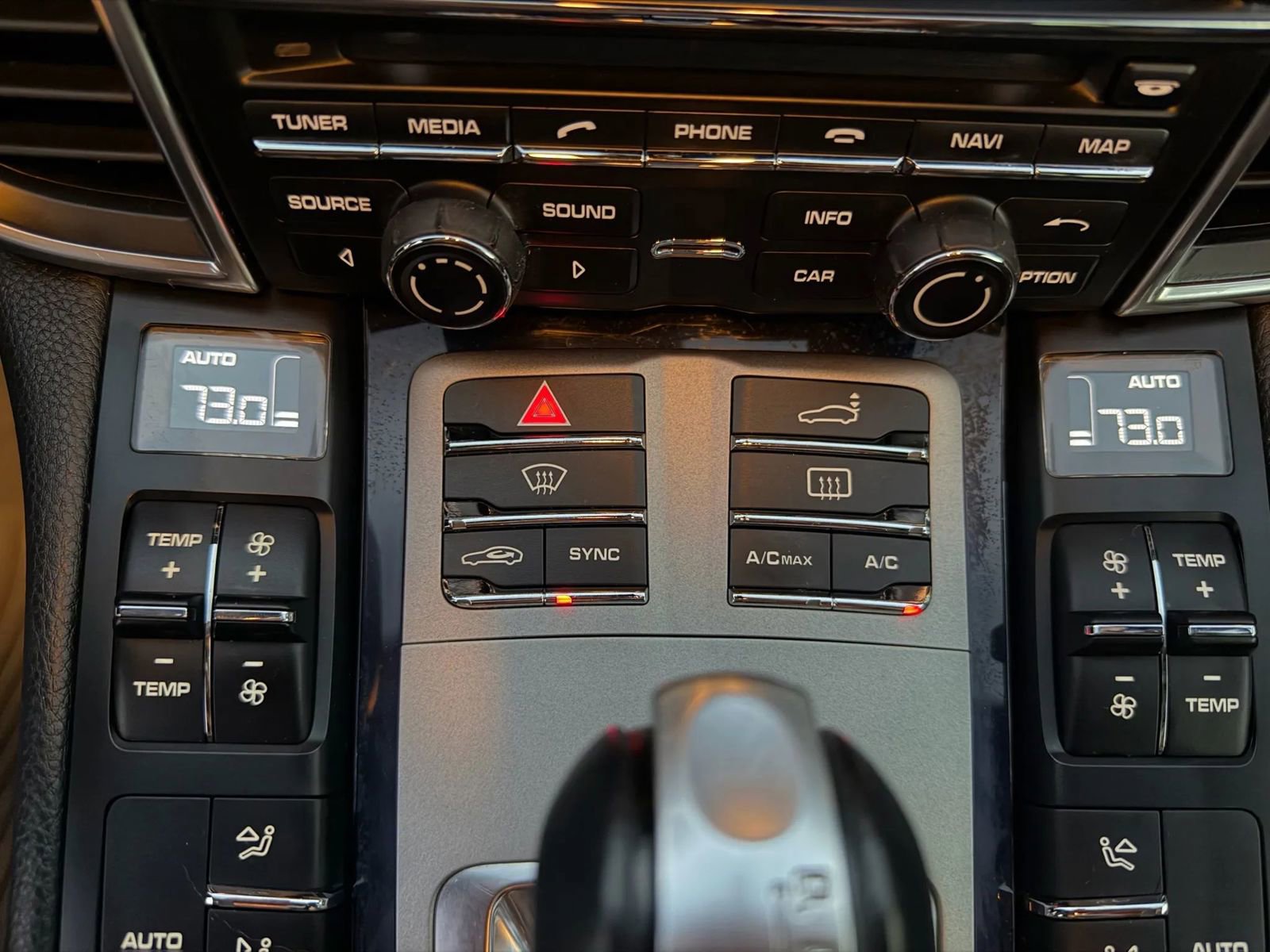 Used 2015 Porsche Panamera 4 AWD/4WD image 25