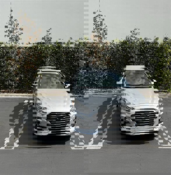 Used 2018 Hyundai Sonata SE image 2