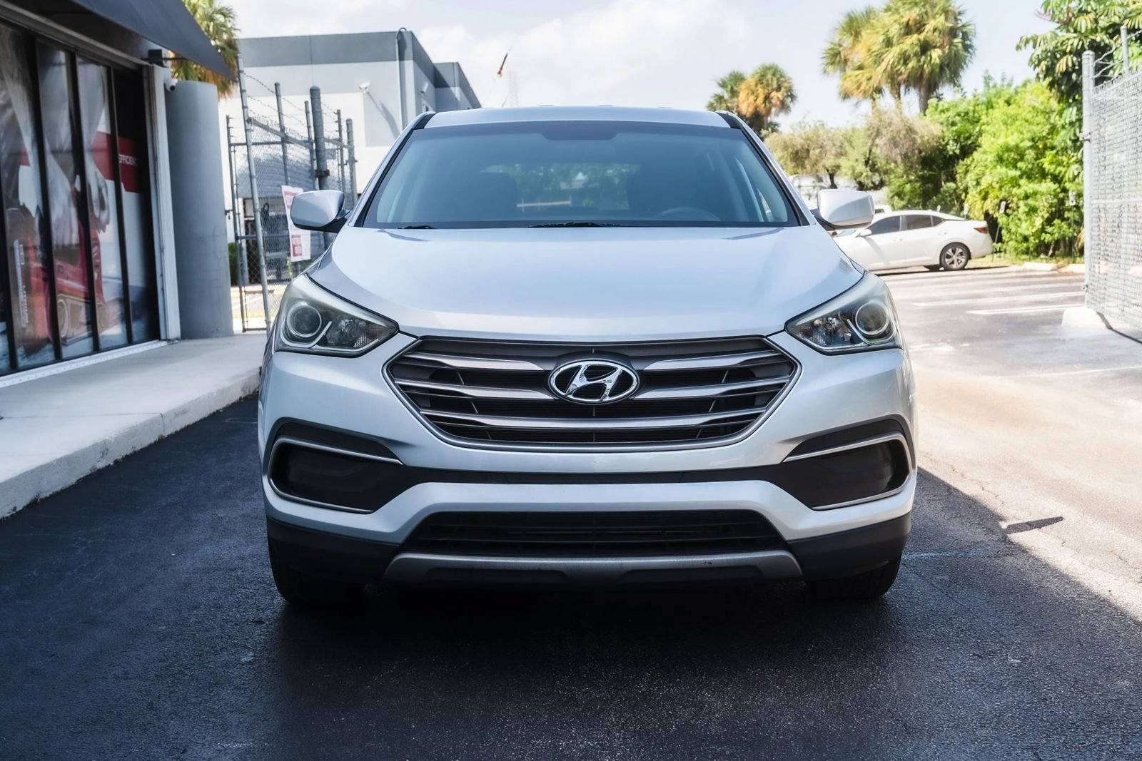 Used 2018 Hyundai Santa Fe Sport w/ Cargo Package FWD image 3