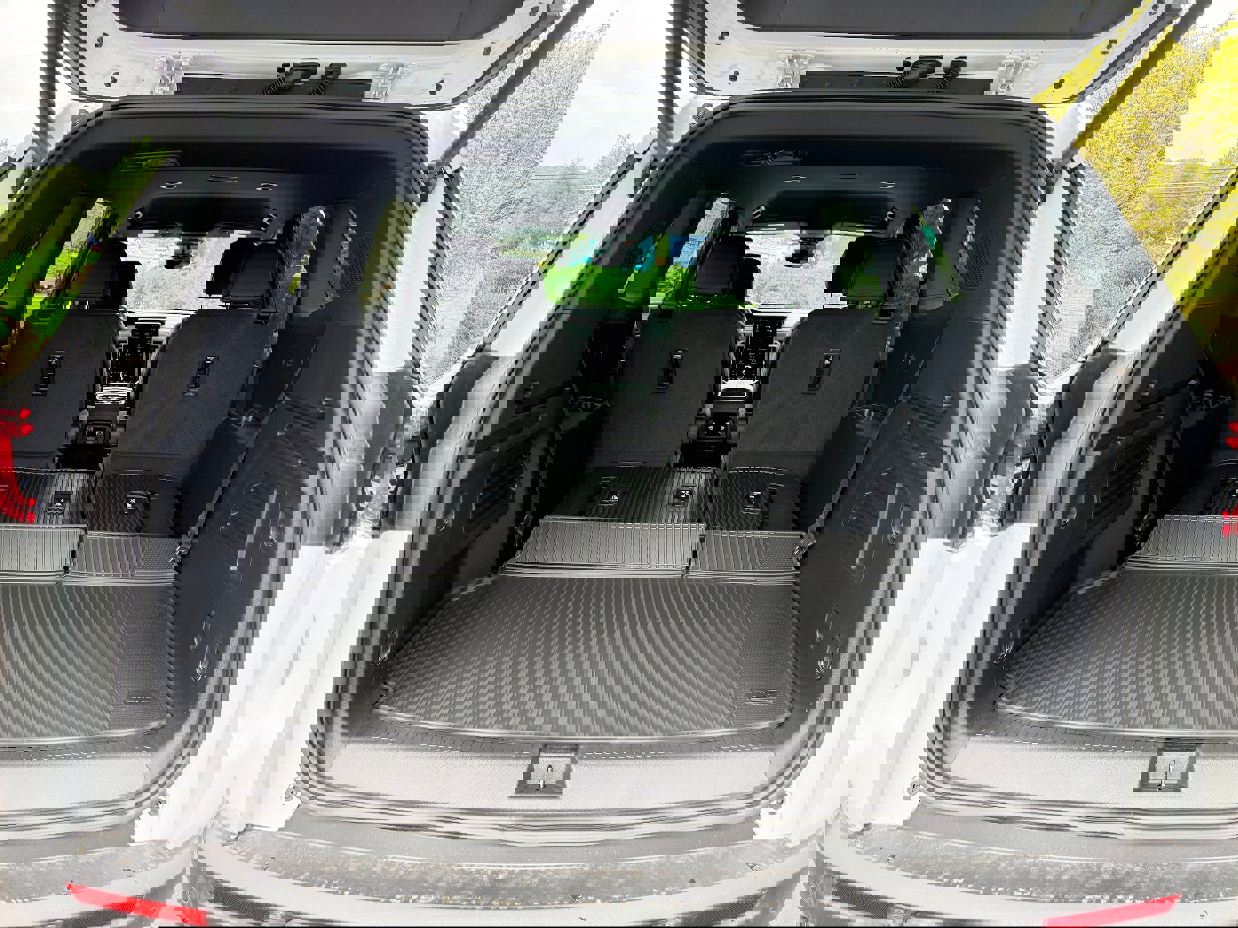 New 2026 GMC Acadia AT4 w/ LPO, Floor Liner Package image 8