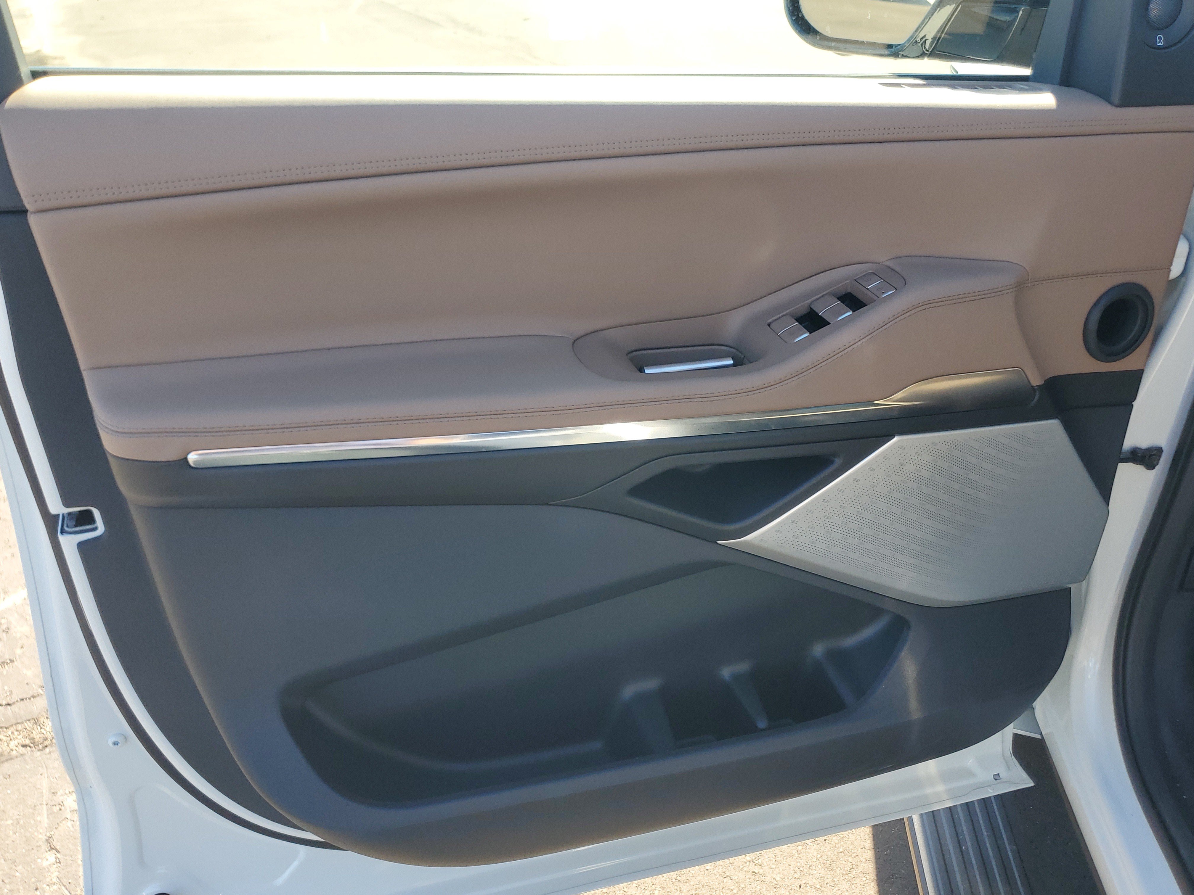 New 2027 Lincoln Navigator Black Label AWD/4WD image 8