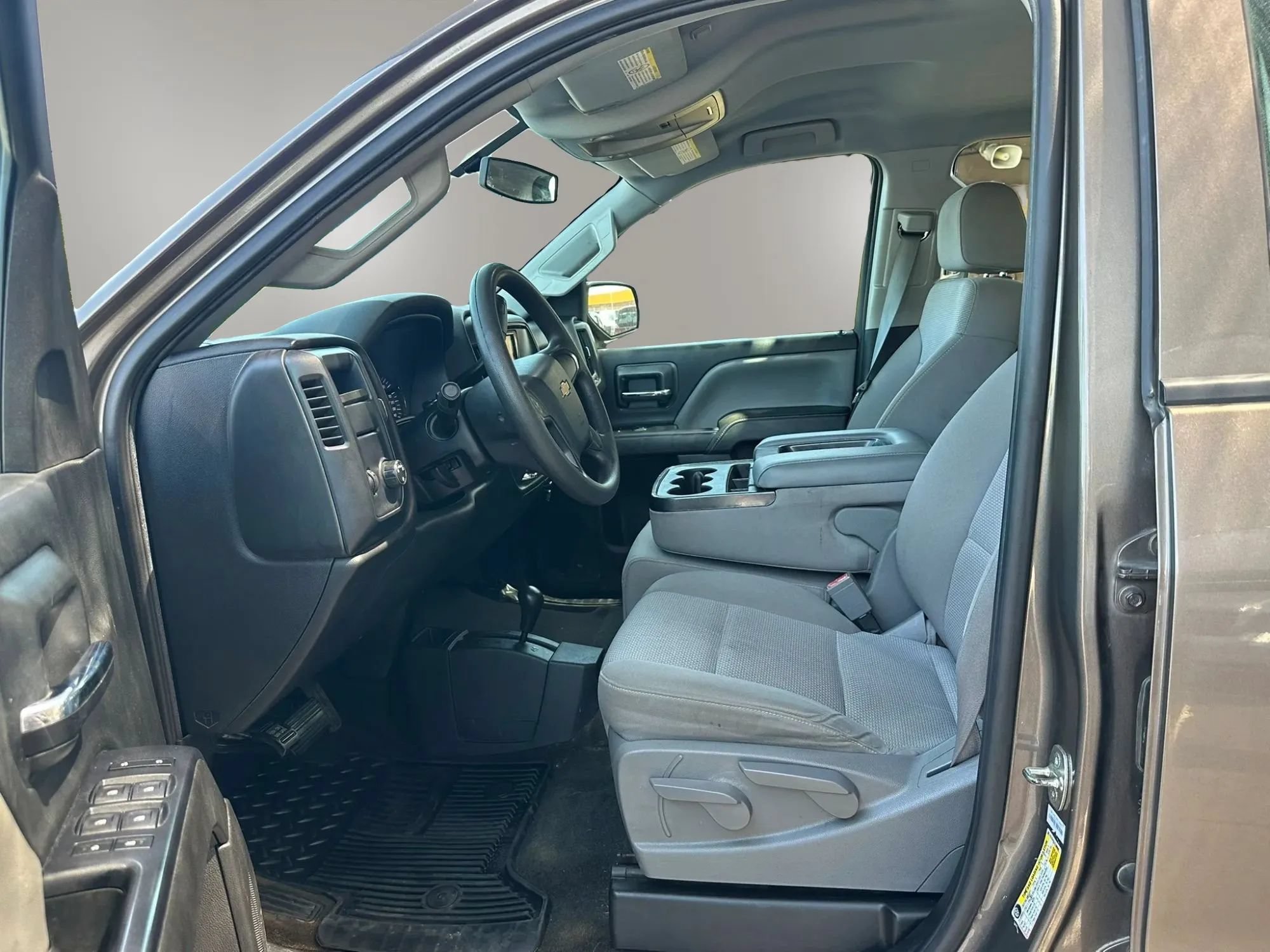 Used 2015 Chevrolet Silverado 2500 W/T AWD/4WD image 6