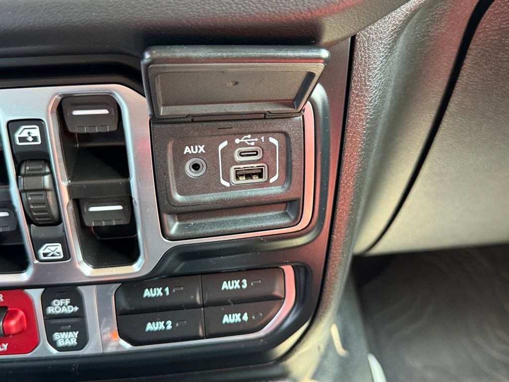 Used 2024 Jeep Wrangler Unlimited Rubicon 392 AWD/4WD image 36
