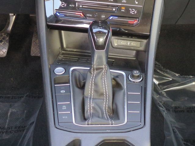 Used 2025 Volkswagen Jetta SE image 20