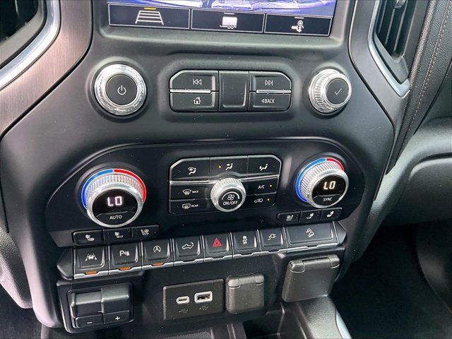 Certified 2020 GMC Sierra 1500 AT4 w/ Off-Road Performance Package AWD/4WD image 24