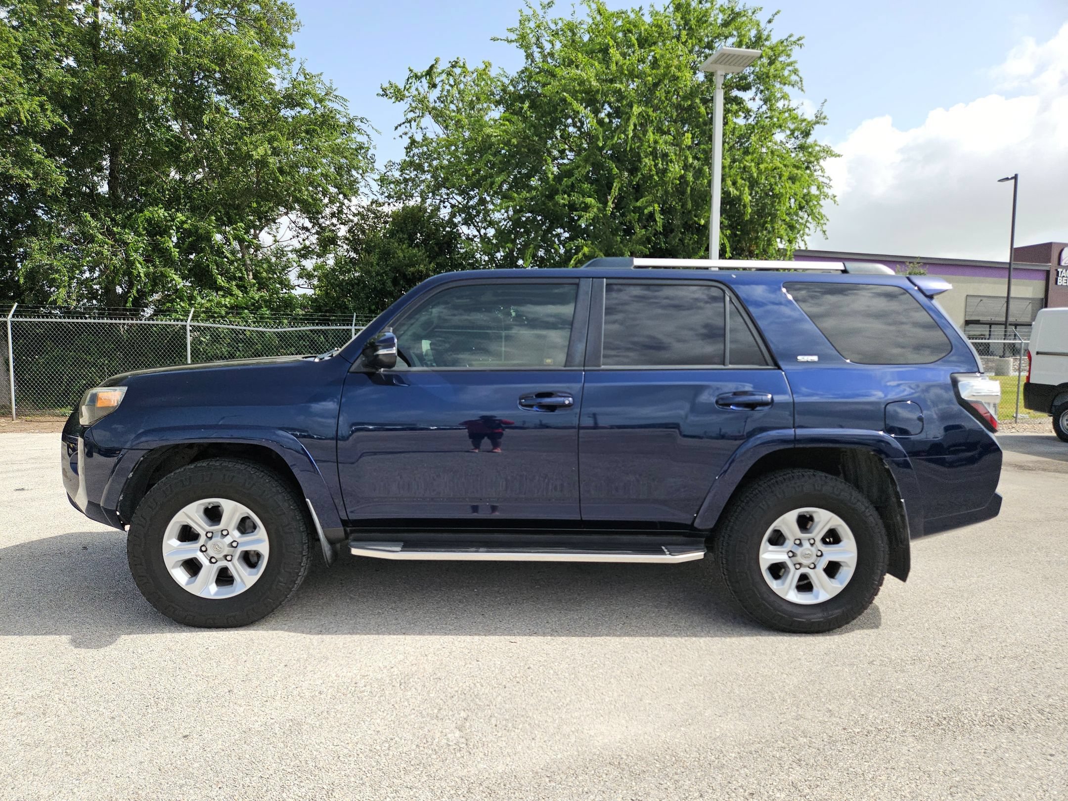 Used 2019 Toyota 4Runner SR5 Premium AWD/4WD image 6