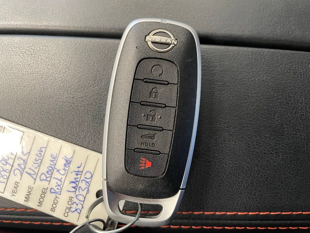 Certified 2025 Nissan Rogue SV image 19