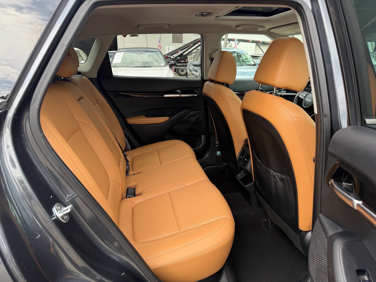 Used 2024 Kia Seltos EX AWD/4WD image 18