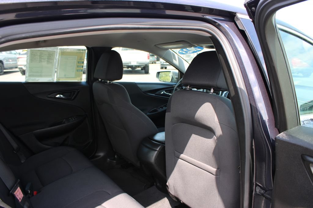 Used 2023 Chevrolet Malibu LS FWD image 28