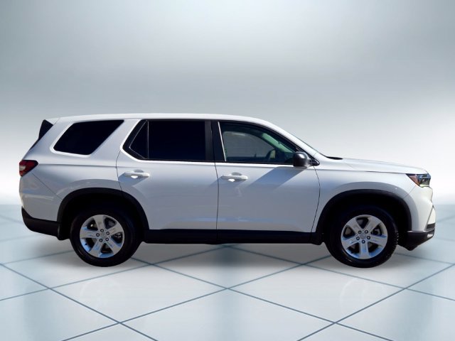 Certified 2023 Honda Pilot LX image 3
