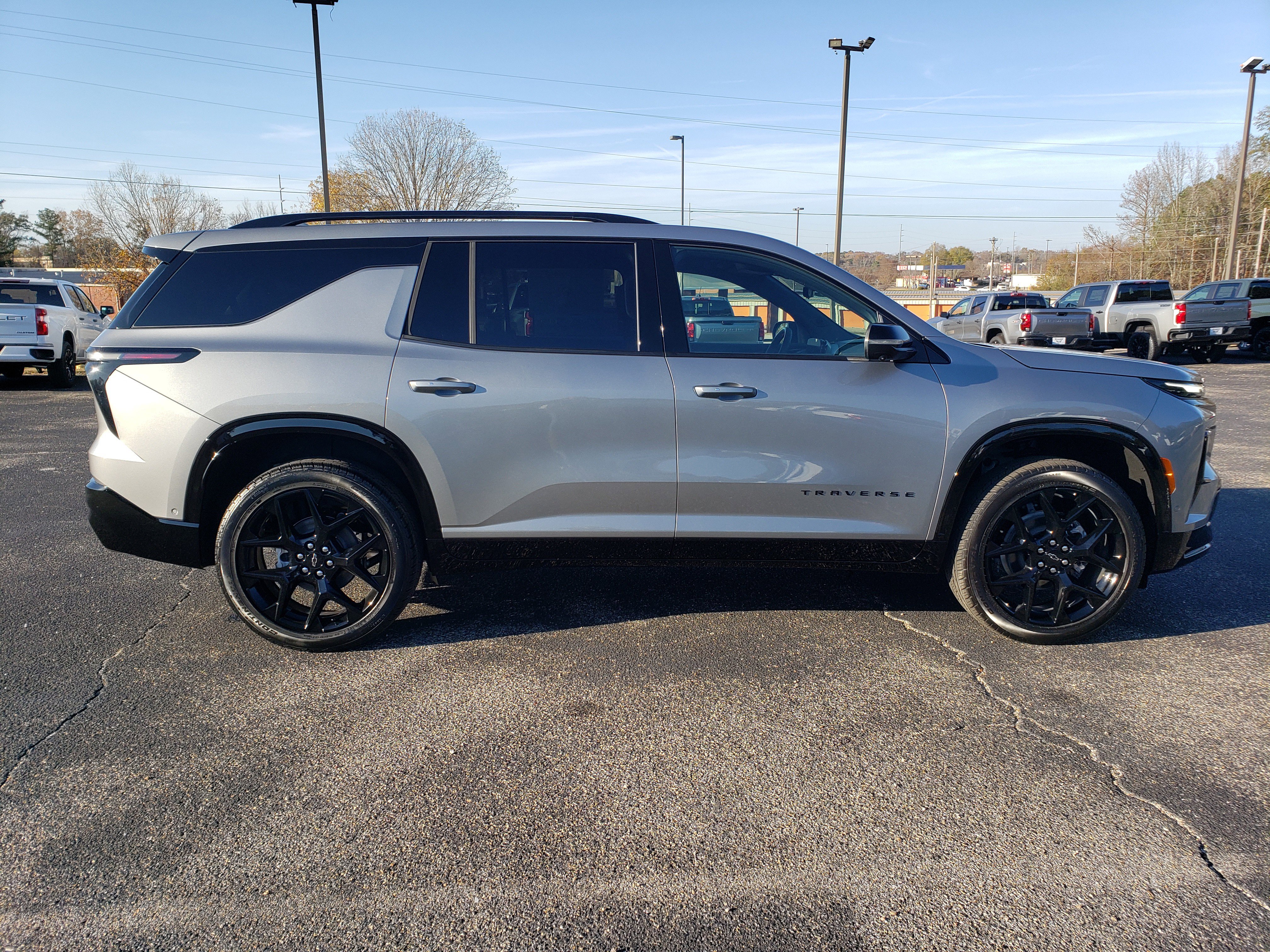 New 2026 Chevrolet Traverse RS w/ LPO, Floor Liner Package image 5