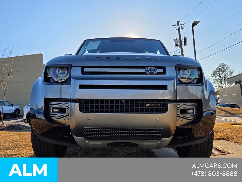 Used 2022 Land Rover Defender 90 X-Dynamic S AWD/4WD image 11