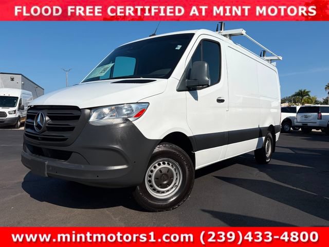 Used 2020 Mercedes-Benz Sprinter 1500 w/ Driver Convenience Package image 9