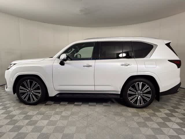 Used 2023 Lexus LX 600 4WD w/ Accessory Package (Z1) image 3