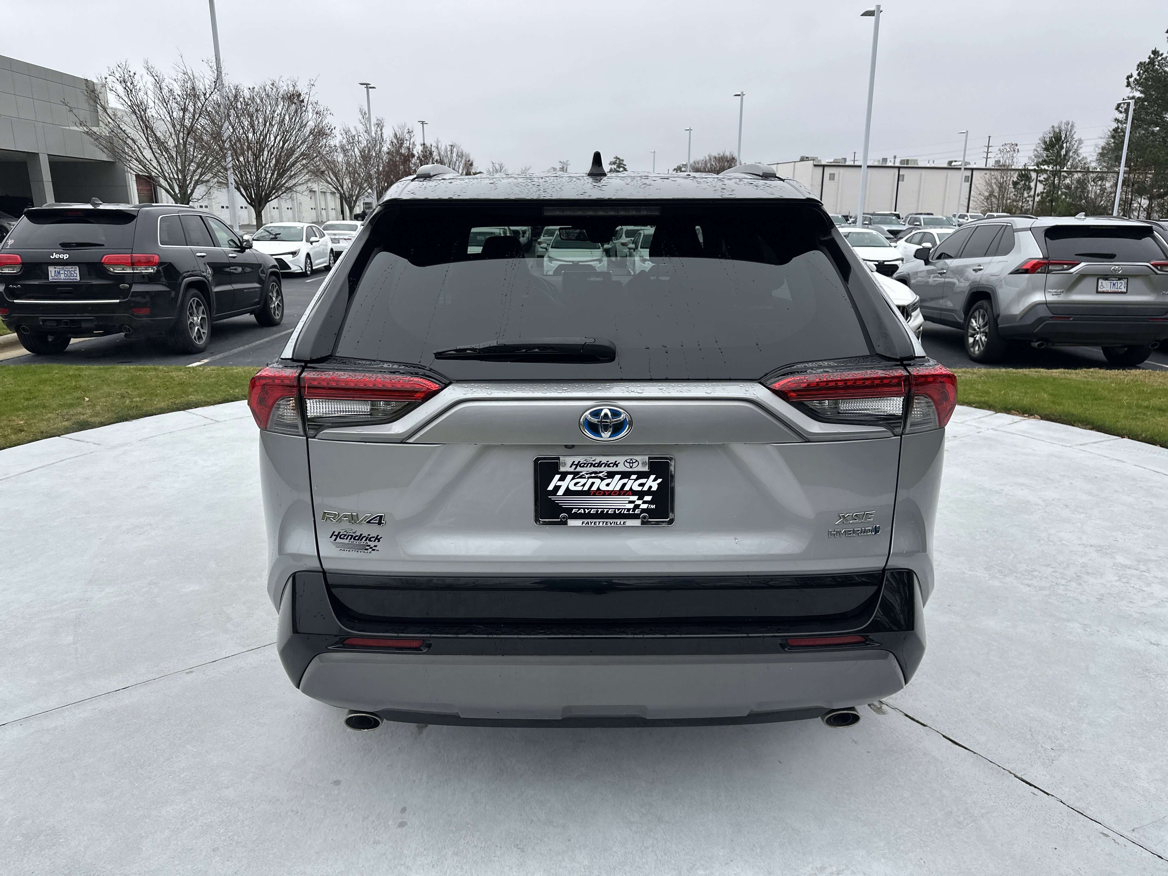 Used 2021 Toyota RAV4 XSE w/ XSE Grade Weather Package image 9