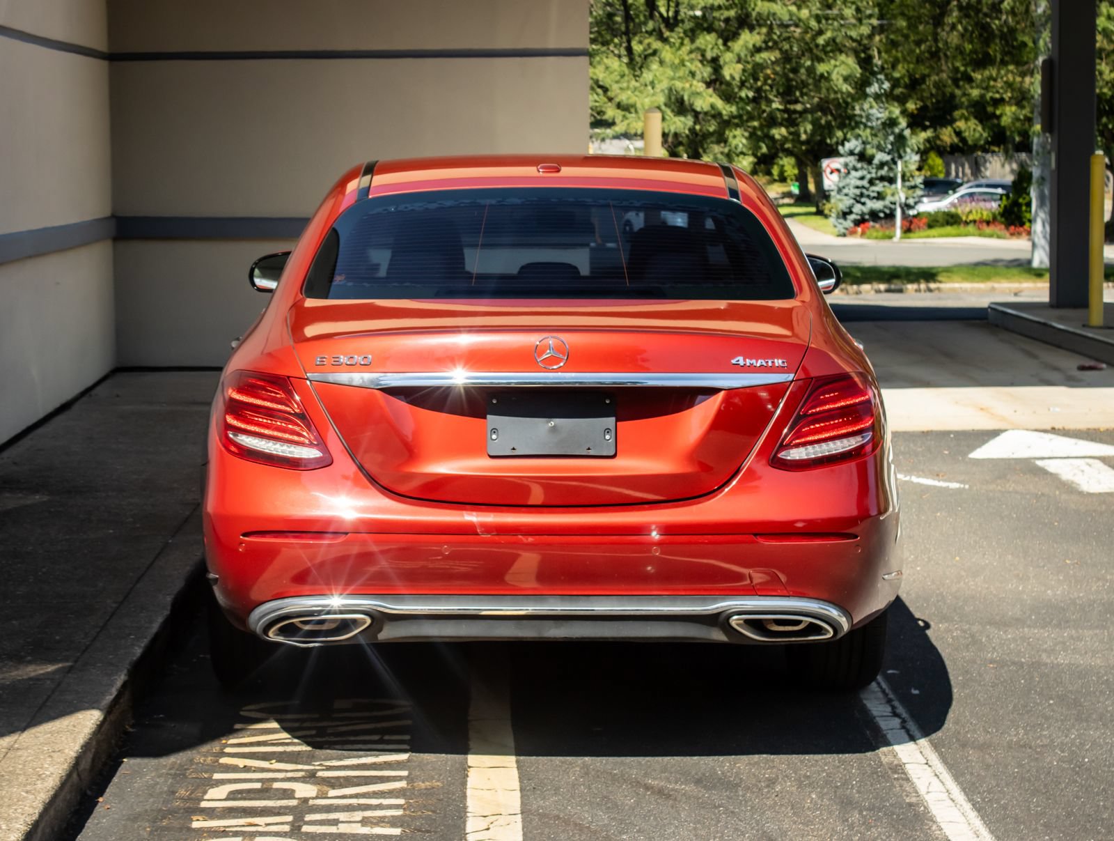 Used 2017 Mercedes-Benz E 300 4MATIC w/ Premium 1 Package image 6