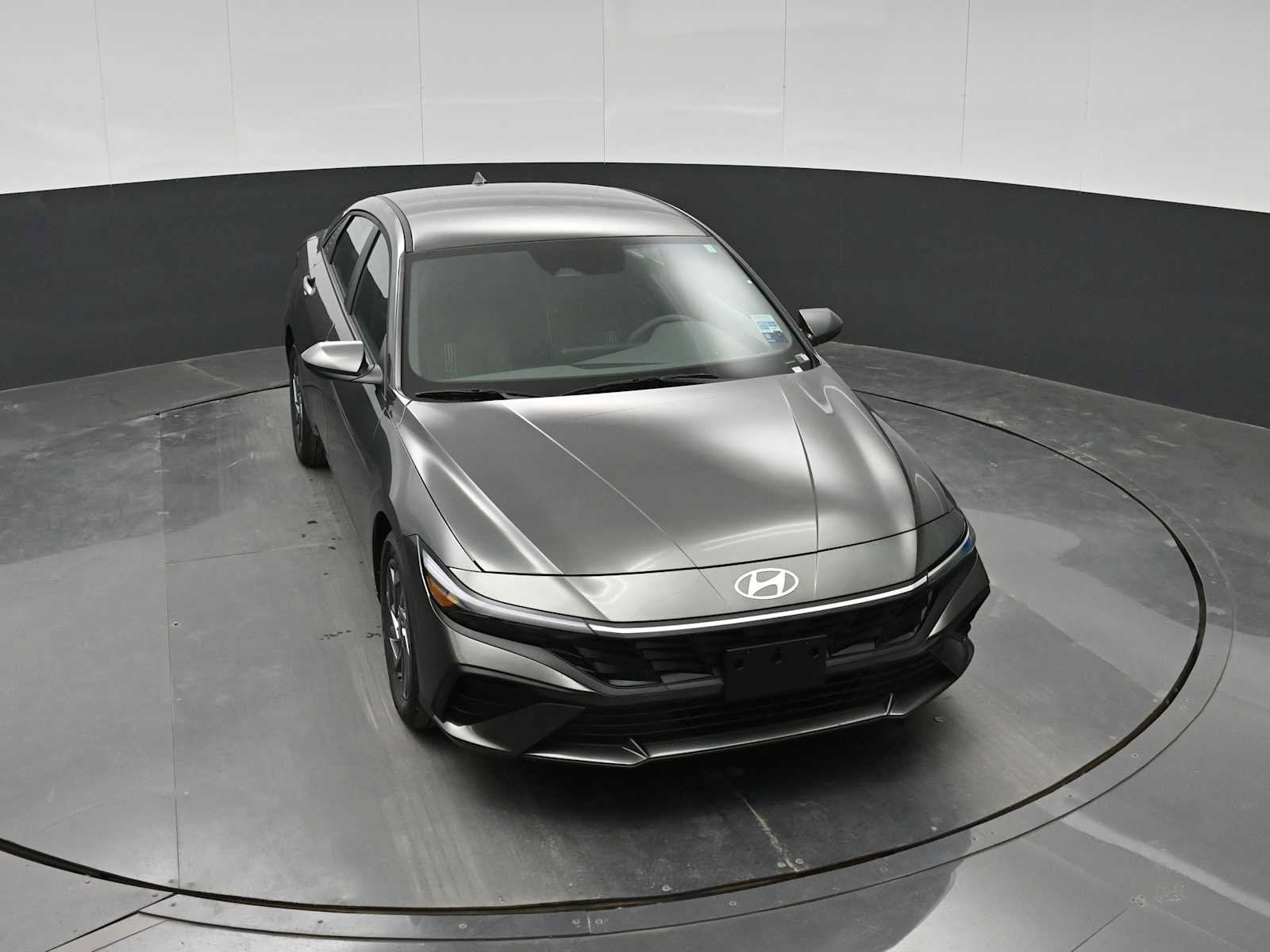 New 2026 Hyundai Elantra Hybrid FWD image 26