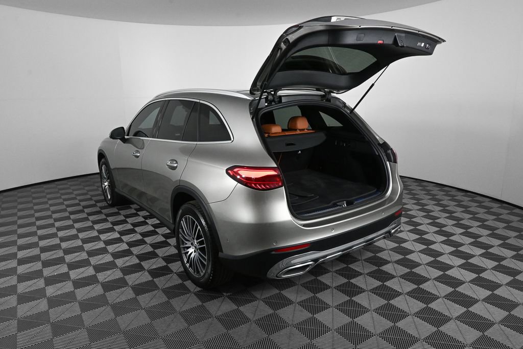 Used 2024 Mercedes-Benz GLC 300 image 31