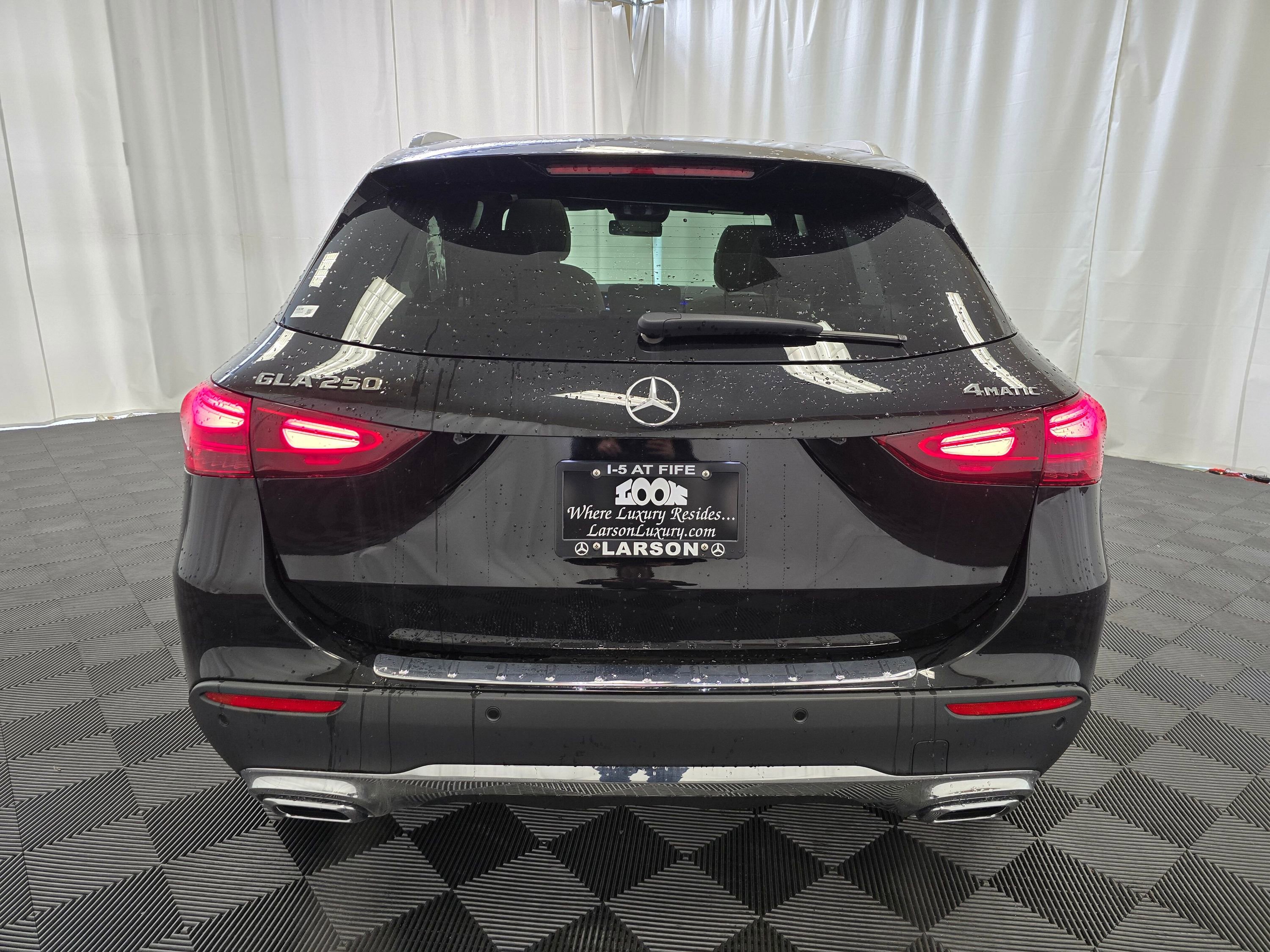 Used 2025 Mercedes-Benz GLA 250 4MATIC image 5