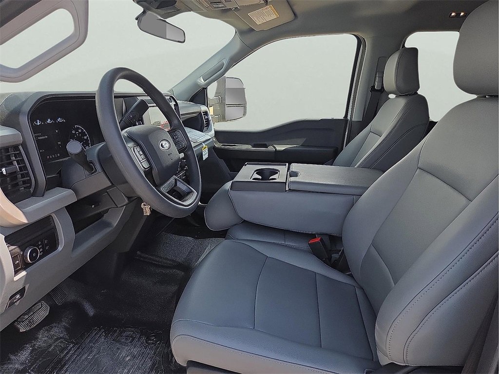 New 2025 Ford F350 XL w/ XL Chrome Package image 12