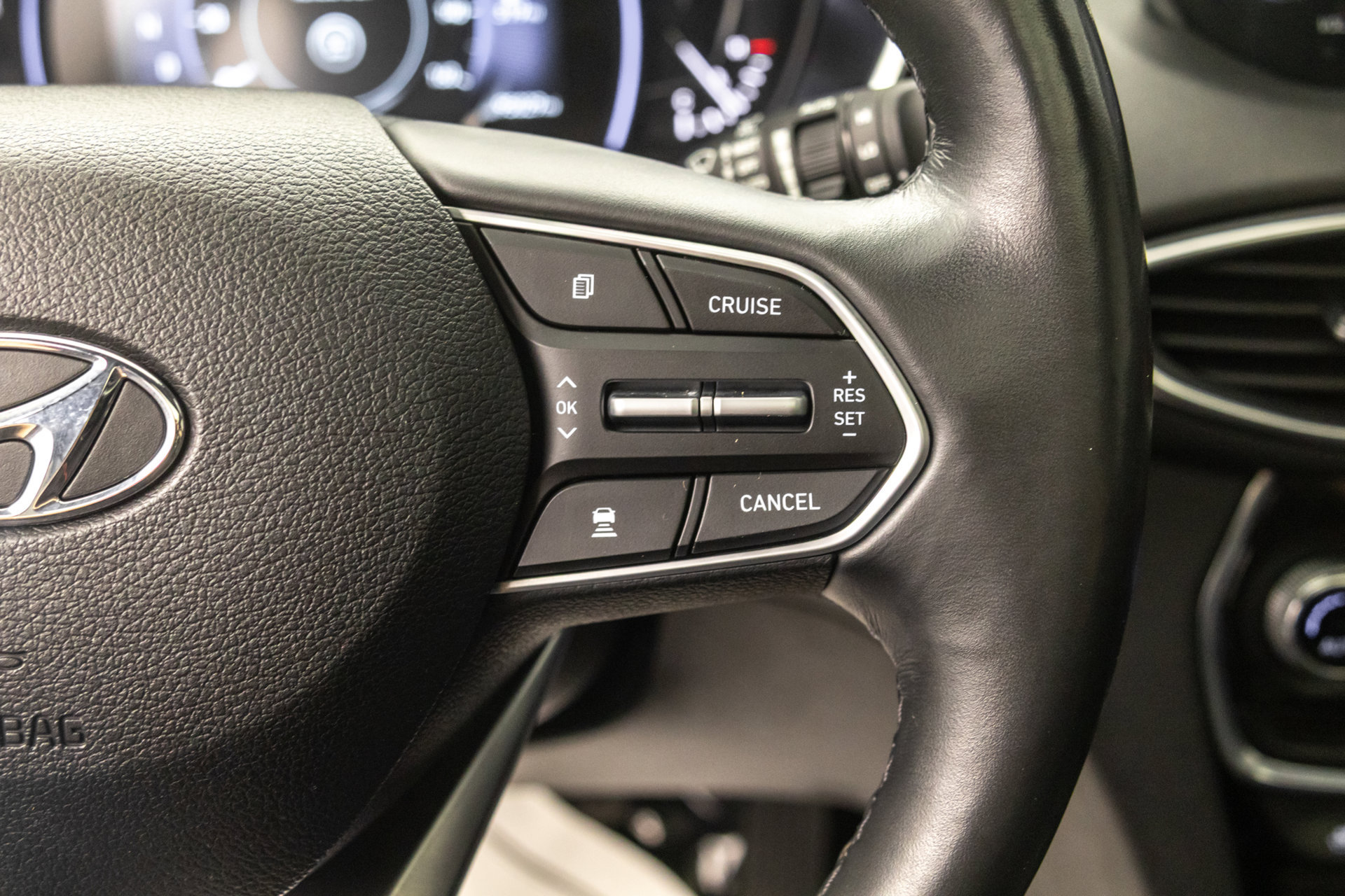 Used 2020 Hyundai Santa Fe Limited w/ Cargo Package AWD/4WD image 22