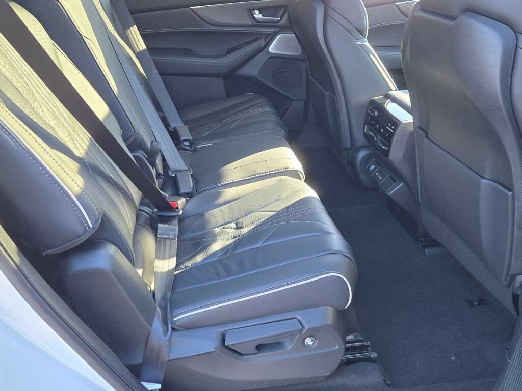 New 2026 Acura MDX w/ Advance Package AWD/4WD image 12