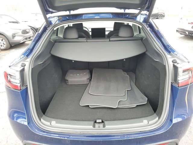 Used 2023 Tesla Model Y Long Range image 23